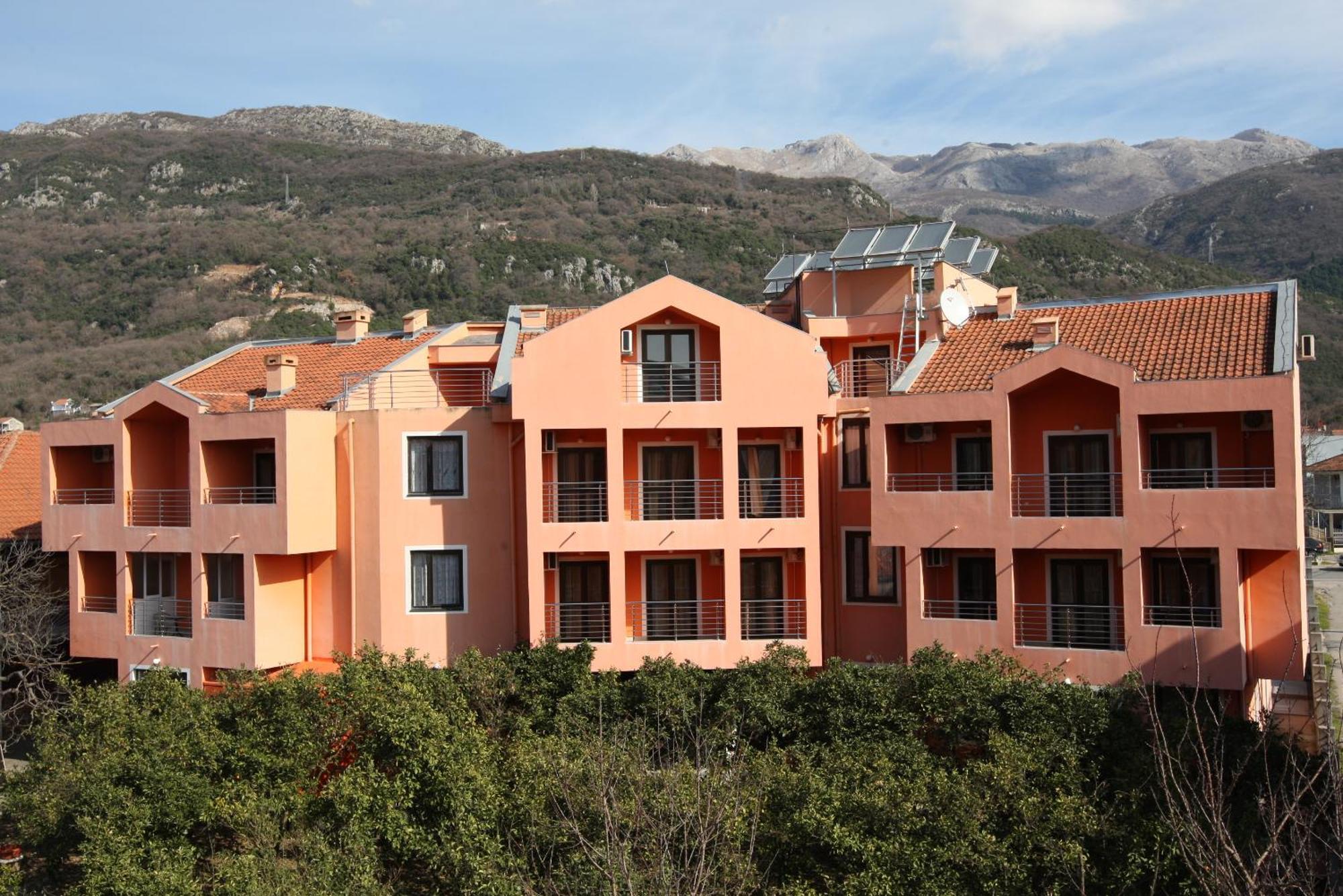 Guesthouse Orlovic Будва Екстериор снимка