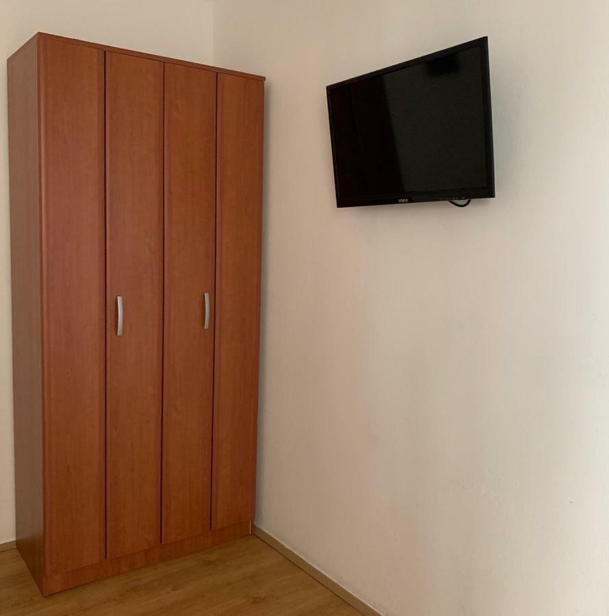Guesthouse Orlovic Будва Екстериор снимка