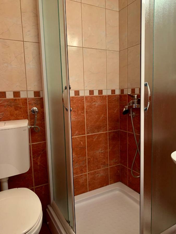Guesthouse Orlovic Будва Екстериор снимка