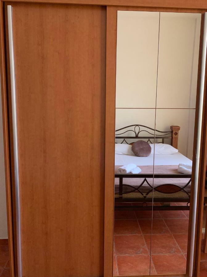 Guesthouse Orlovic Будва Екстериор снимка