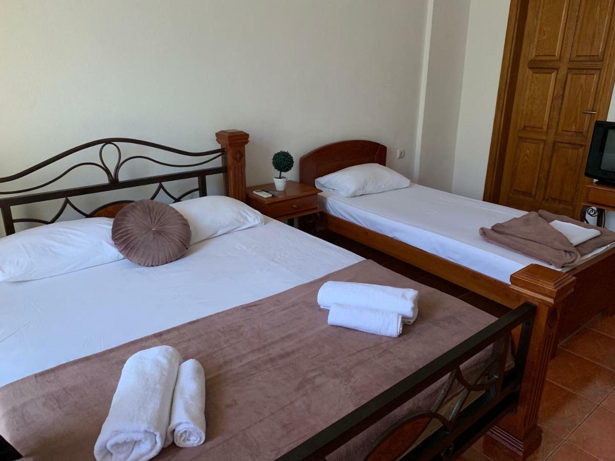 Guesthouse Orlovic Будва Екстериор снимка