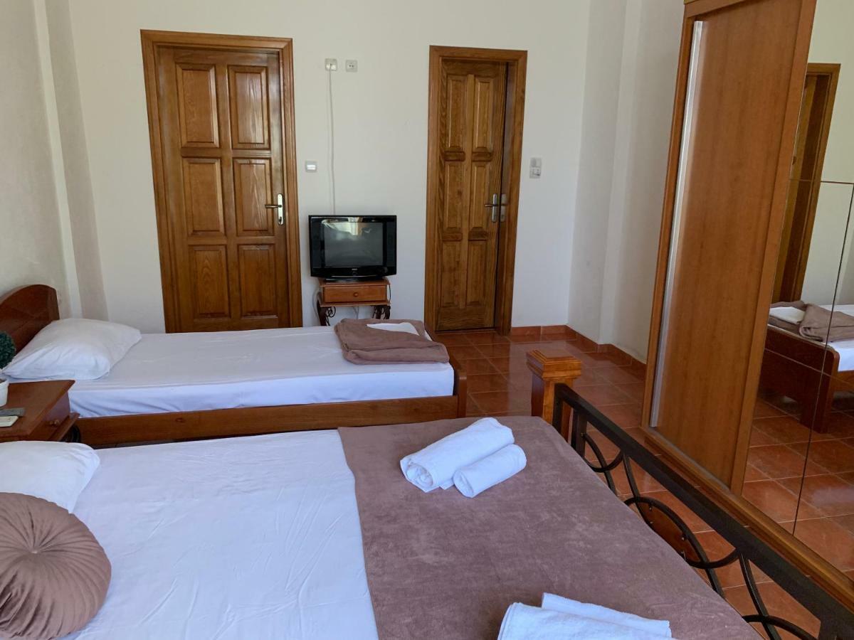 Guesthouse Orlovic Будва Екстериор снимка