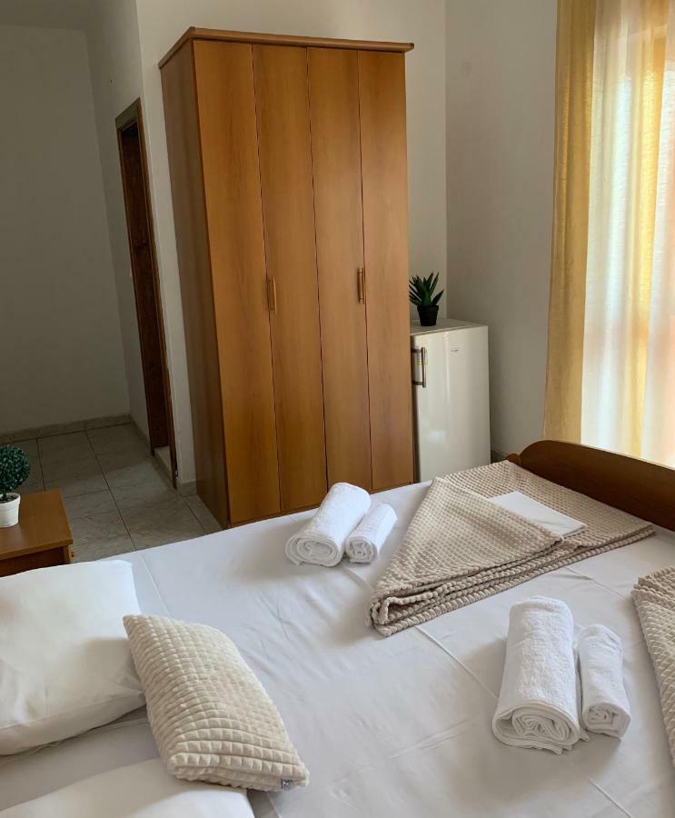 Guesthouse Orlovic Будва Екстериор снимка