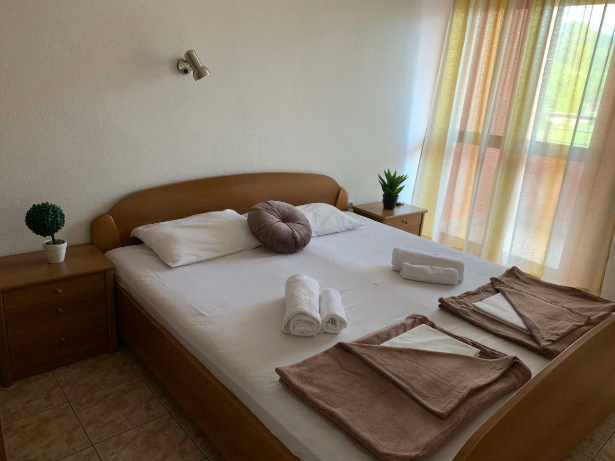 Guesthouse Orlovic Будва Екстериор снимка