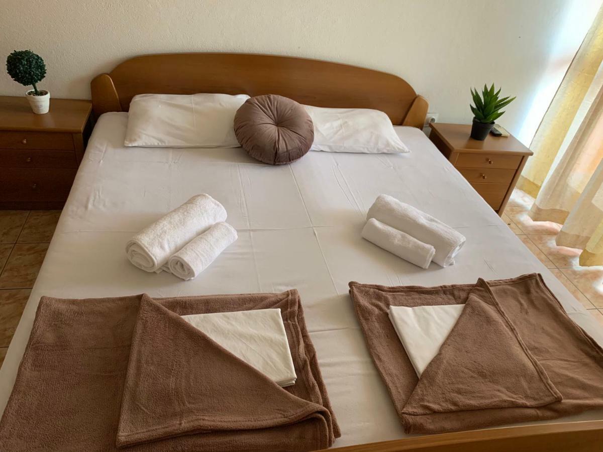 Guesthouse Orlovic Будва Екстериор снимка