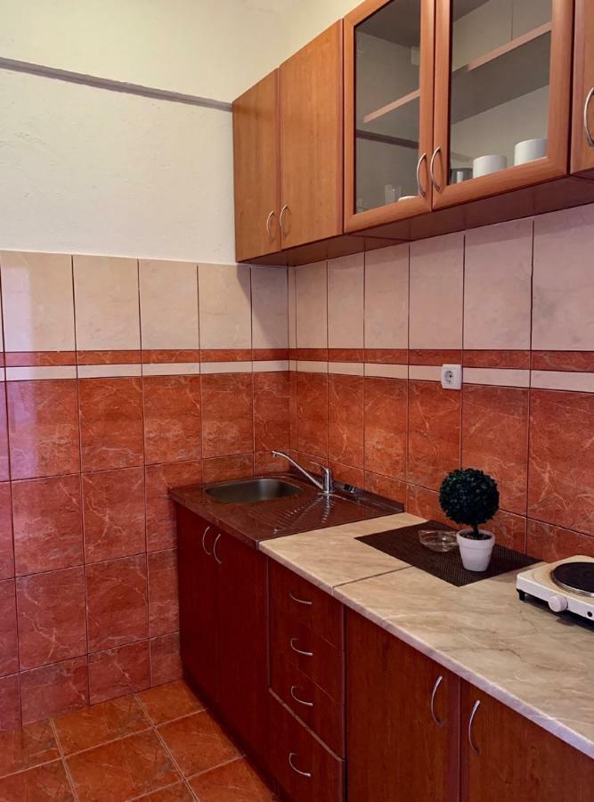 Guesthouse Orlovic Будва Екстериор снимка