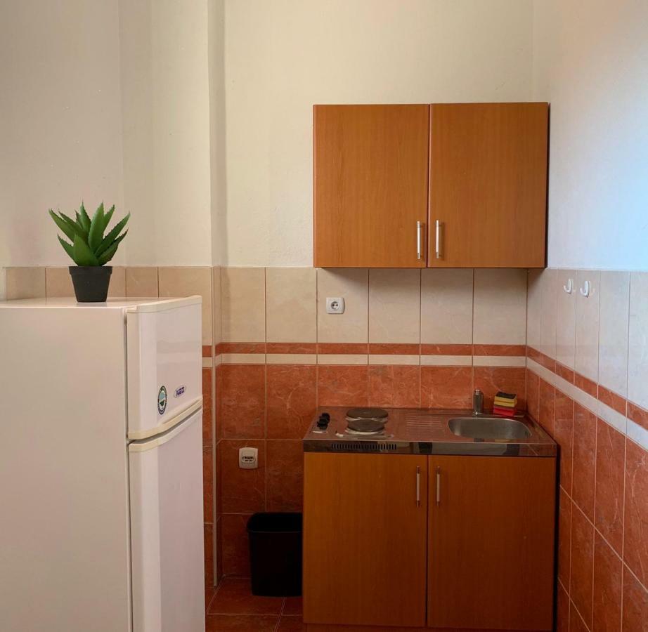 Guesthouse Orlovic Будва Екстериор снимка
