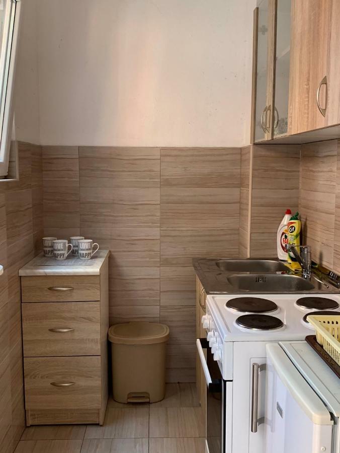 Guesthouse Orlovic Будва Екстериор снимка