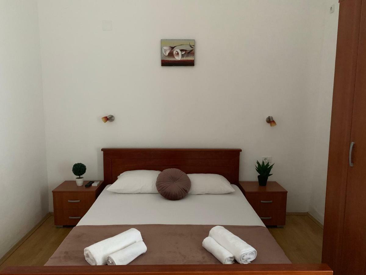 Guesthouse Orlovic Будва Екстериор снимка
