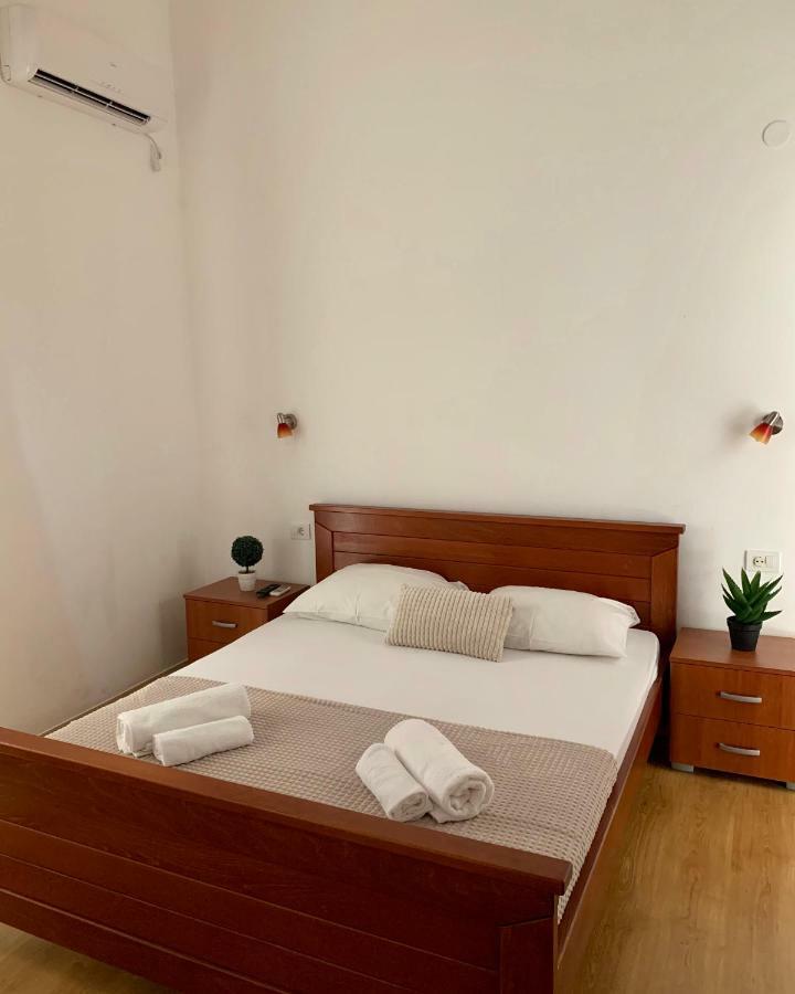 Guesthouse Orlovic Будва Екстериор снимка