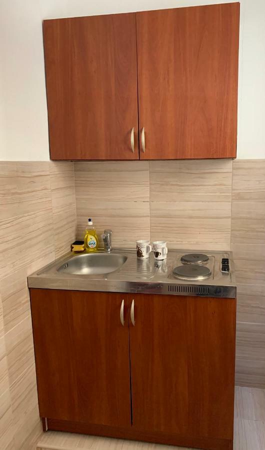 Guesthouse Orlovic Будва Екстериор снимка