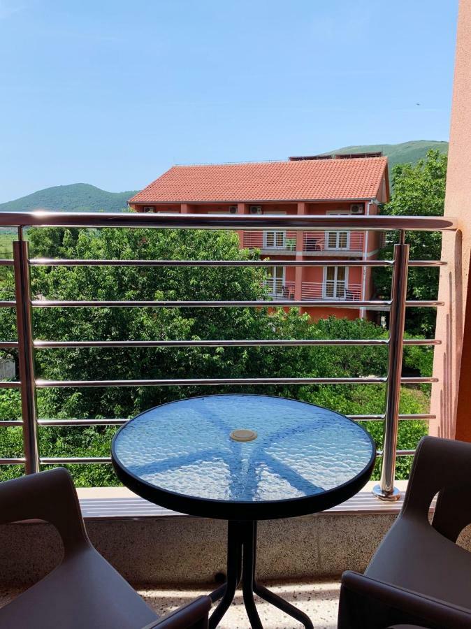 Guesthouse Orlovic Будва Екстериор снимка